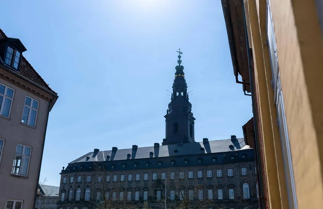 Lavish 4Br Apartment In The Heart Of Cph By The Canals-1
